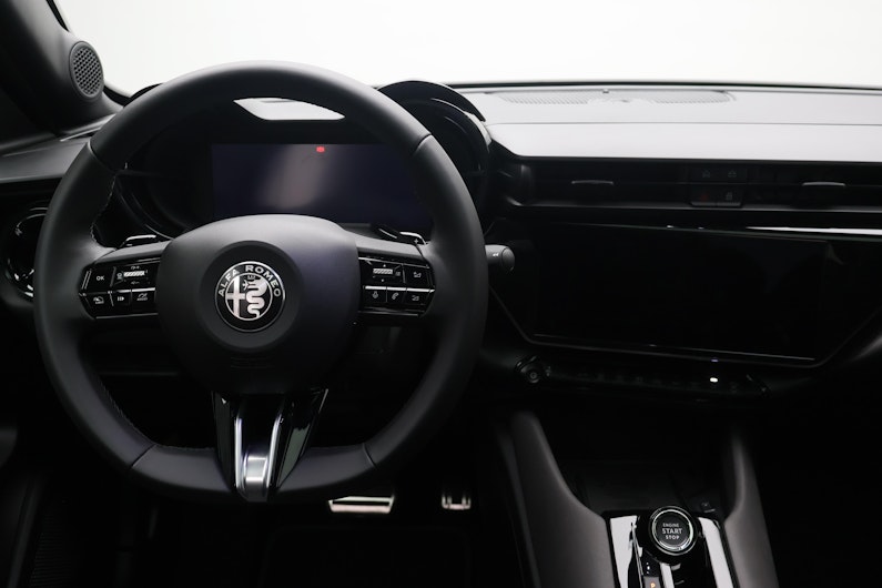 Vehicle image ALFA ROMEO JUNIOR