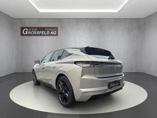 DS Automobiles 4 1.2 Hybrid Ligne Noire