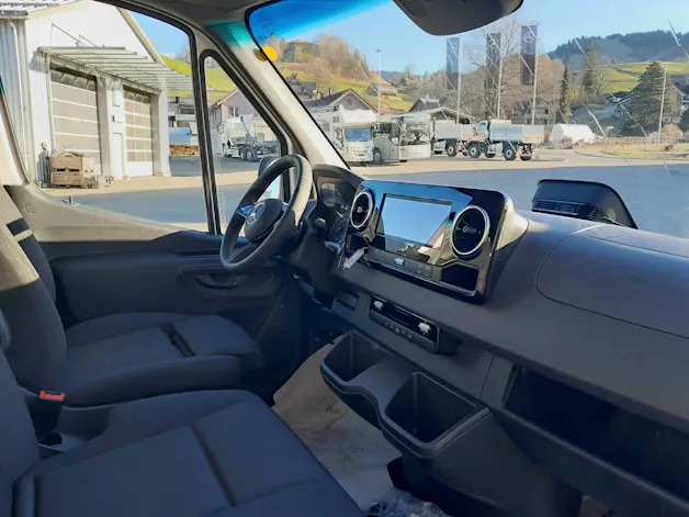 Mercedes-Benz Sprinter 317 CDI PRO CH S 4x2