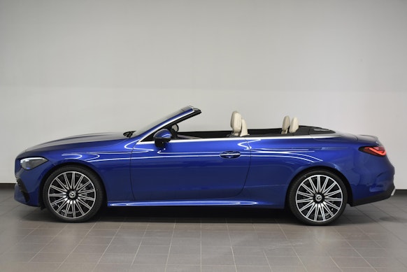 MERCEDES-BENZ CLE 200 AMG Line 4matic Cabriolet 3