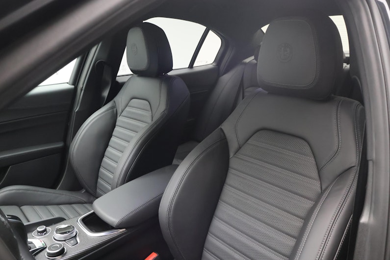 Vehicle image ALFA ROMEO Giulia