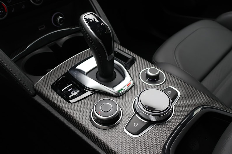 Vehicle image ALFA ROMEO STELVIO