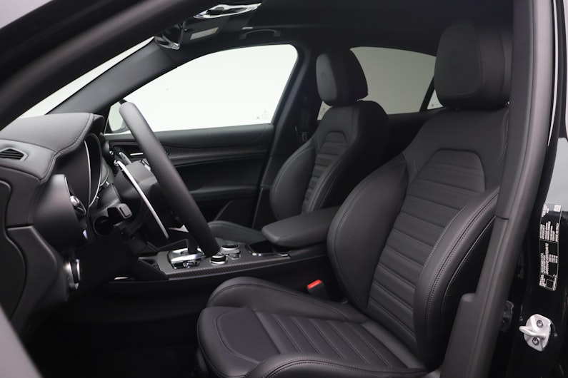 Vehicle image ALFA ROMEO STELVIO