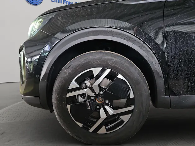 Peugeot 2008 1.2 Hybrid Allure Premium