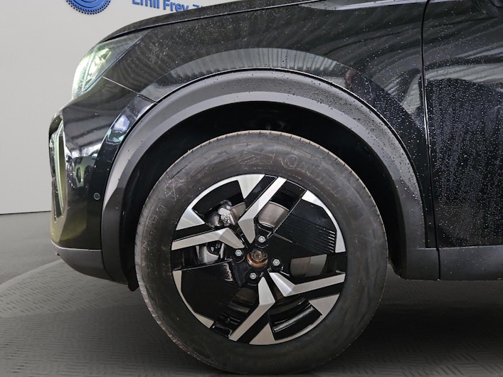 Vehicle image PEUGEOT 2008