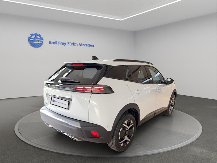 Vehicle image PEUGEOT 2008