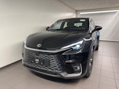 First vehicle image