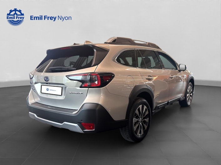 Vehicle image SUBARU OUTBACK