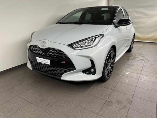 TOYOTA Yaris 1.5 VVT-i HSD GR Sport 1
