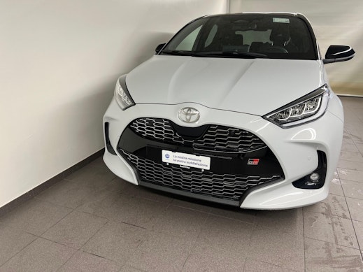 TOYOTA Yaris 1.5 VVT-i HSD GR Sport 0 TOYOTA Yaris 1.5 VVT-i HSD GR Sport 0