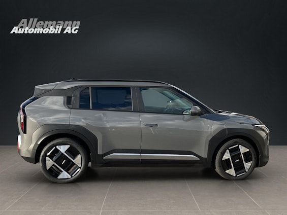 Vehicle image 6 Vehicle image 6