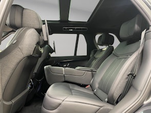 Vehicle image LAND ROVER Range Rover 4.4 V8 SV (P615)