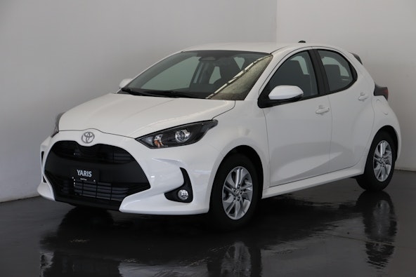 First vehicle image