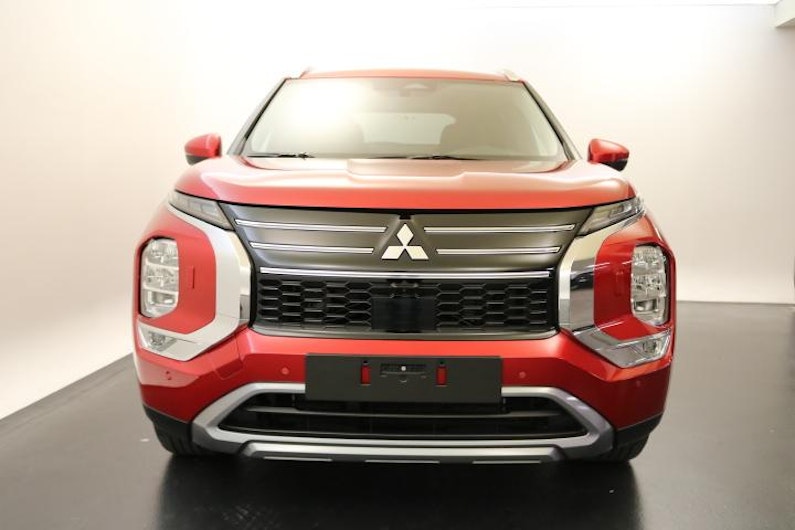Vehicle image MITSUBISHI OUTLANDER