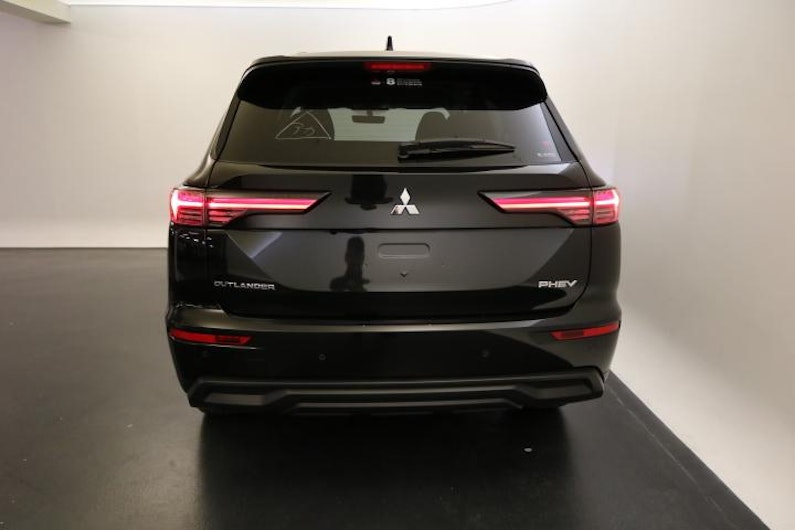 Vehicle image MITSUBISHI OUTLANDER