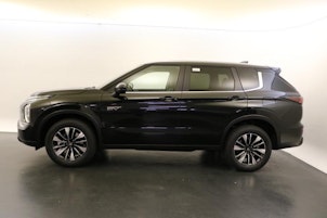 Vehicle image MITSUBISHI Outlander 2.4 PHEV Invite 4x4
