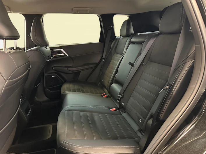 image du véhicule MITSUBISHI OUTLANDER