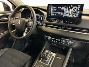 https://vehicle.imgix.net/3837358/a1cadecc-6b55-461c-ae59-b9abd1ddec2e.jpg