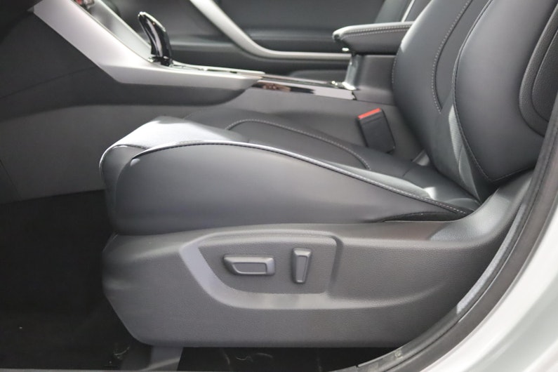 Vehicle image MITSUBISHI ECLIPSE CROSS