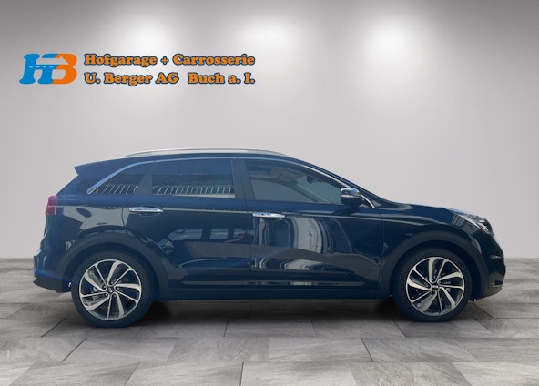 Vehicle image 6 Vehicle image 6