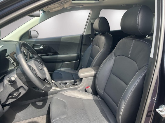 Vehicle image 8 Vehicle image 8