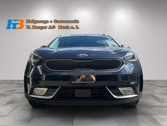 First vehicle image First vehicle image