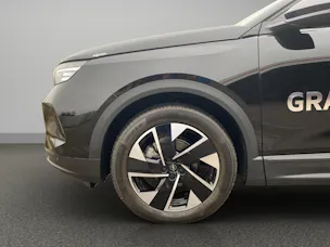 Opel Grandland 1.2 T MHEV GS