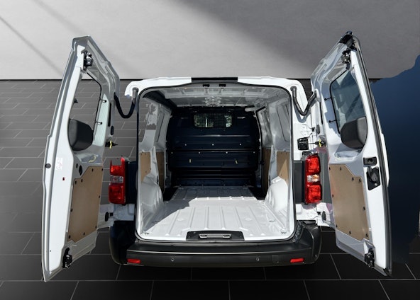 Vehicle image 8 Vehicle image 8