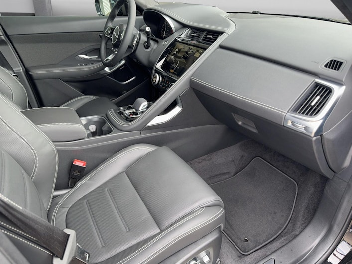 Vehicle image JAGUAR E-PACE