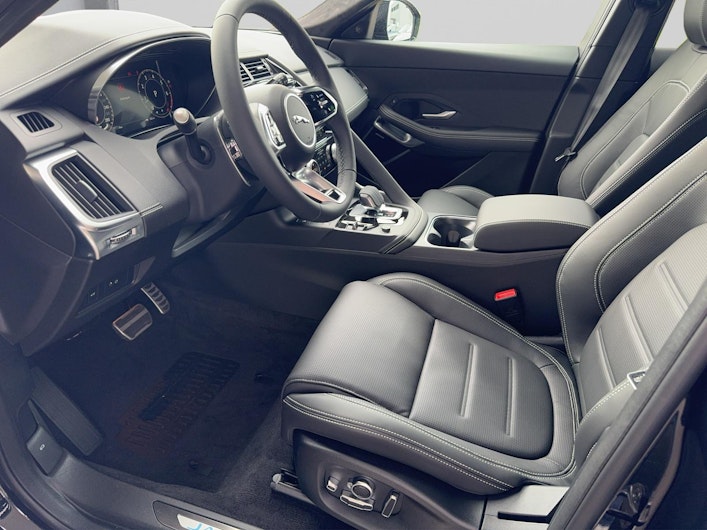 Vehicle image JAGUAR E-PACE