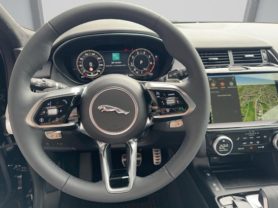 Vehicle image 8 Vehicle image 8