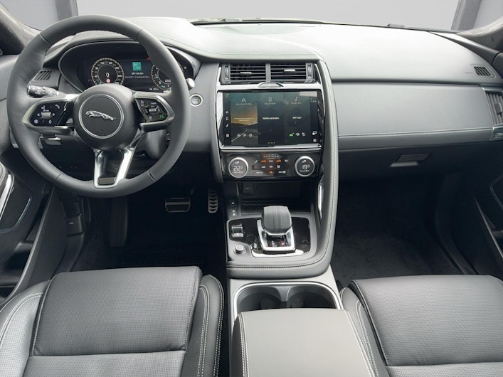Vehicle image JAGUAR E-PACE