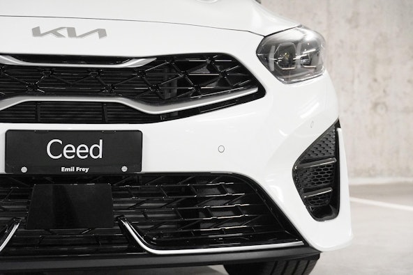 Vehicle image 10 Vehicle image 10