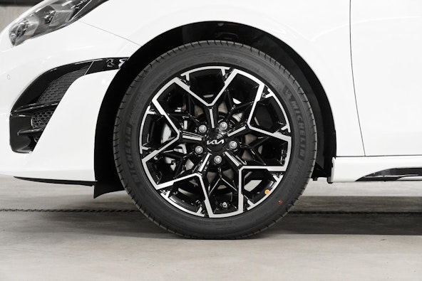 Vehicle image 12 Vehicle image 12