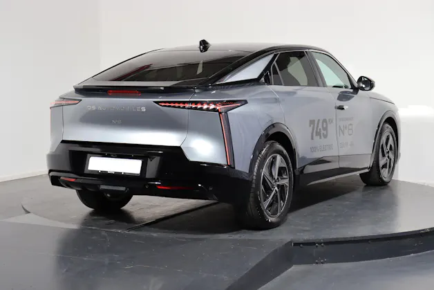 DS Automobiles No8 E-Tense Pallas