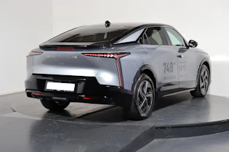 https://vehicle.imgix.net/3837702/159a5dd6-5de0-4067-bab4-7eea6b893b8f.JPG