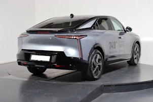 Fahrzeugbild DS AUTOMOBILES No8 E-Tense Pallas