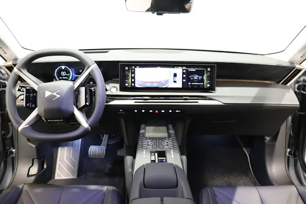DS Automobiles No8 E-Tense Pallas