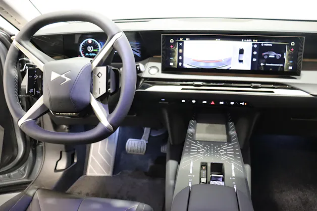 DS Automobiles No8 E-Tense Pallas