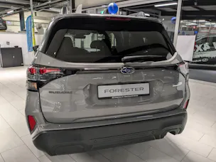 Subaru Forester Station 2.0i e-Boxer Swiss Plus