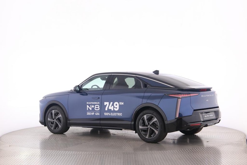 Vehicle image DS AUTOMOBILES DS N°8