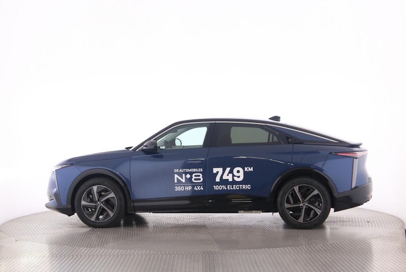 Vehicle image DS AUTOMOBILES DS N°8