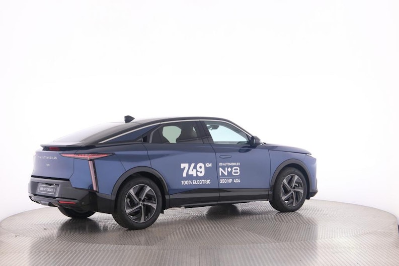 Vehicle image DS AUTOMOBILES DS N°8