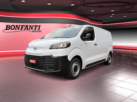 First vehicle image