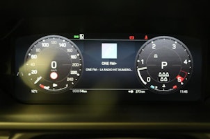 Vehicle image LAND ROVER Defender 110 3.0 D I6 250 X-Dynamic SE