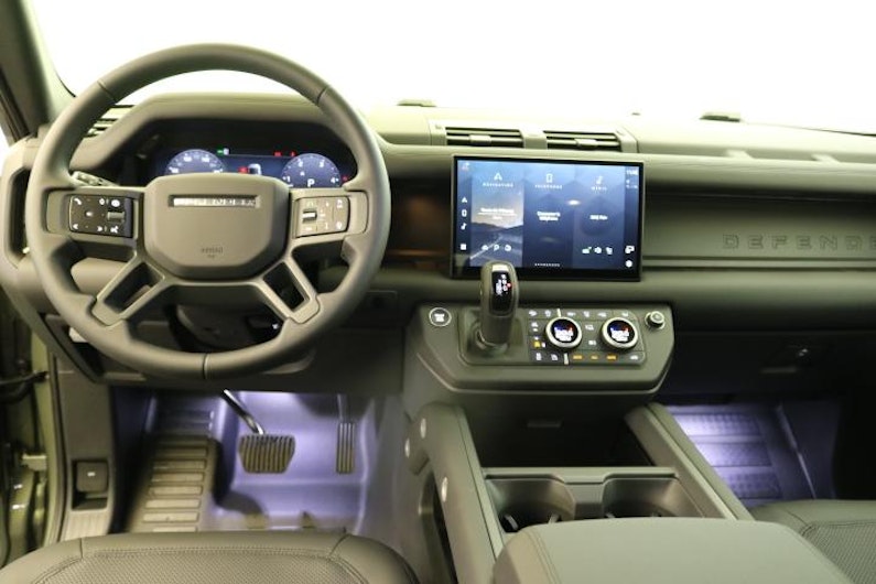 Vehicle image LAND ROVER DEFENDER