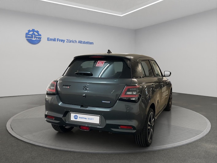 Vehicle image SUZUKI SWIFT