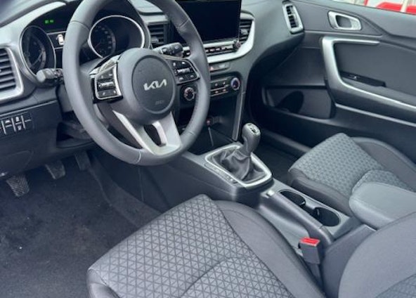 Vehicle image 3 Vehicle image 3