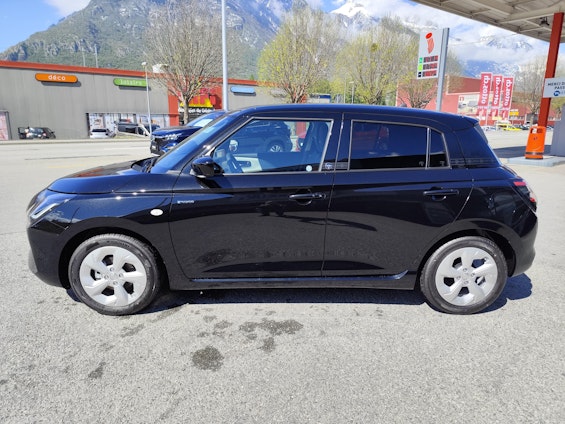 Vehicle image 10 Vehicle image 10