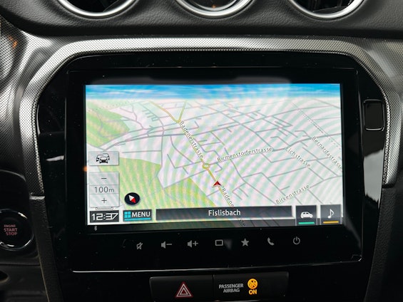 Vehicle image 14